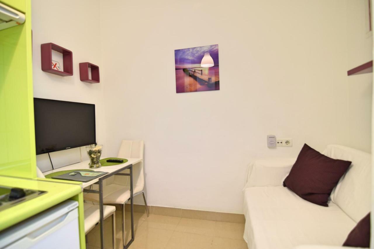 Apartamentos Marques De La Merced Malaga Exterior photo